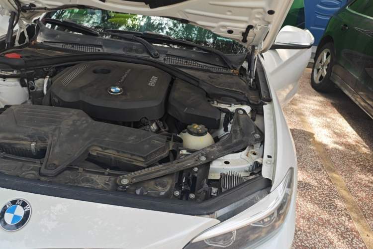 Used BMW 2 Series 2018 220i Convertible Coupe Sports Design Package Engine Bay Left