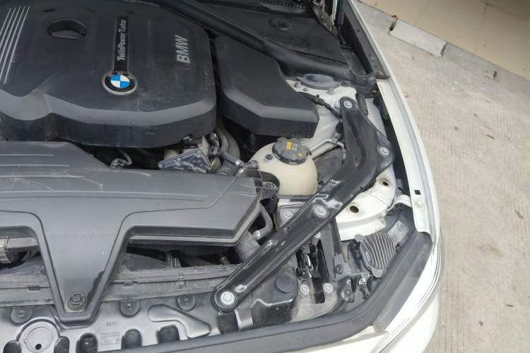 Used BMW 2 Series 2018 220i Convertible Coupe Sports Design Package Engine Bay Left