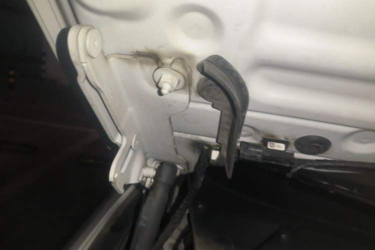 Used BMW 2 Series 2018 225i Convertible Coupe M Sport Edition Engine Bay Right