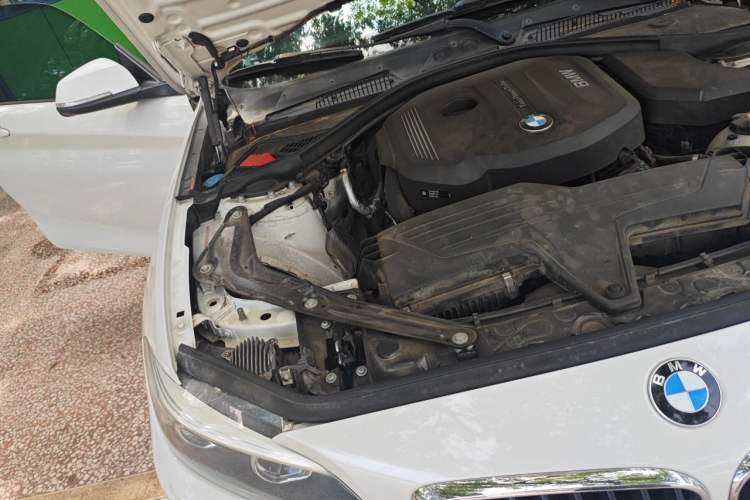 Used BMW 2 Series 2018 220i Convertible Coupe Sports Design Package Engine Bay Right