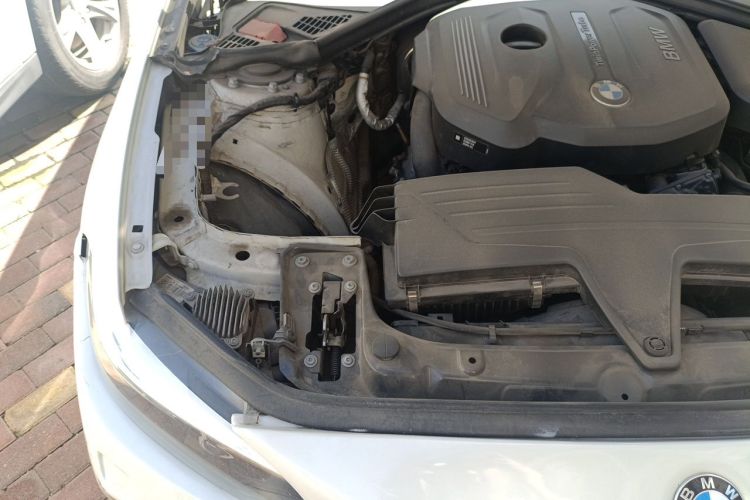 Used BMW 2 Series 2018 220i Sport Design Package Engine Bay Right
