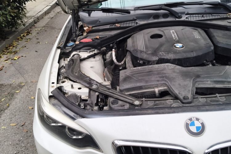 Used BMW 2 Series 2018 220i Convertible Coupe Sports Design Package Engine Bay Right