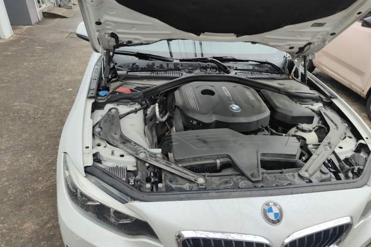 Used BMW 2 Series 2018 220i Convertible Coupe Sports Design Package Engine Bay Right
