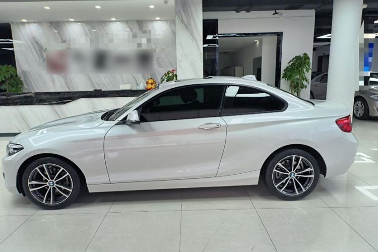 Used BMW 2 Series 2018 220i Sport Design Package Exterior 1