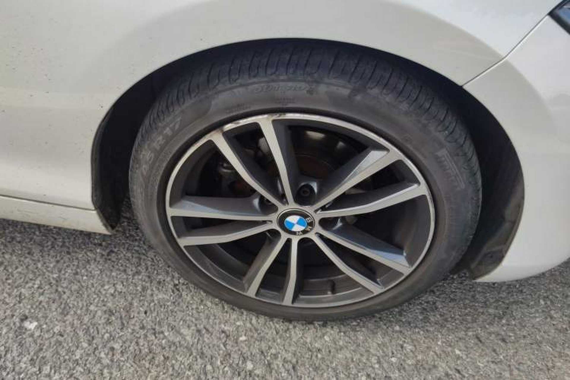 Used BMW 2 Series 2018 220i Sport Design Package Exterior 1