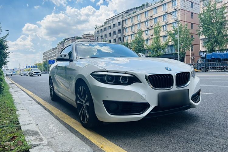 Used BMW 2 Series 2018 220i Sport Design Package Exterior 1