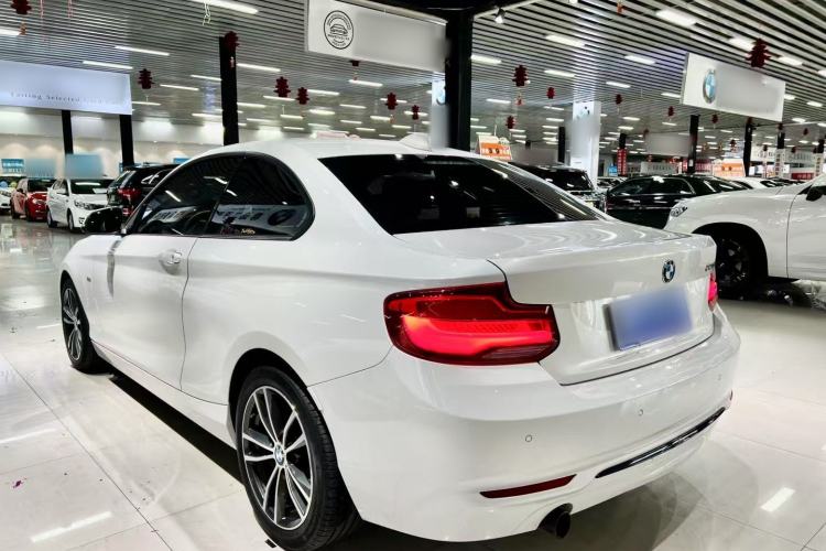 Used BMW 2 Series 2018 220i Sport Design Package Exterior 2