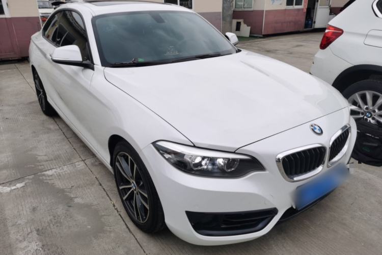 Used BMW 2 Series 2018 220i Sport Design Package Exterior 2