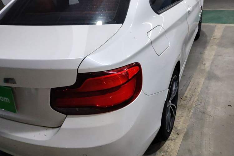 Used BMW 2 Series 2018 220i Sport Design Package Exterior 3