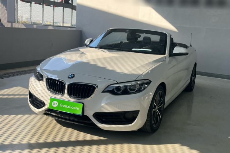 Used BMW 2 Series 2018 220i Convertible Coupe Sports Design Package Exterior 3