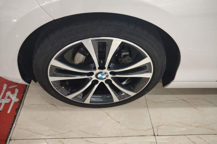 Used BMW 2 Series 2018 220i Convertible Coupe Sports Design Package Exterior 3
