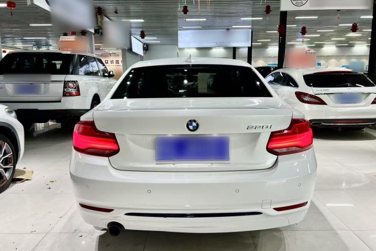 Used BMW 2 Series 2018 220i Sport Design Package Exterior 4