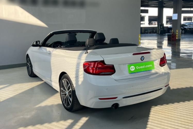 Used BMW 2 Series 2018 220i Convertible Coupe Sports Design Package Exterior 4