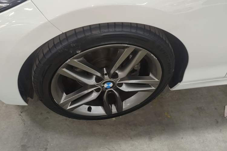 Used BMW 2 Series 2018 225i Convertible Coupe M Sport Edition Exterior 4