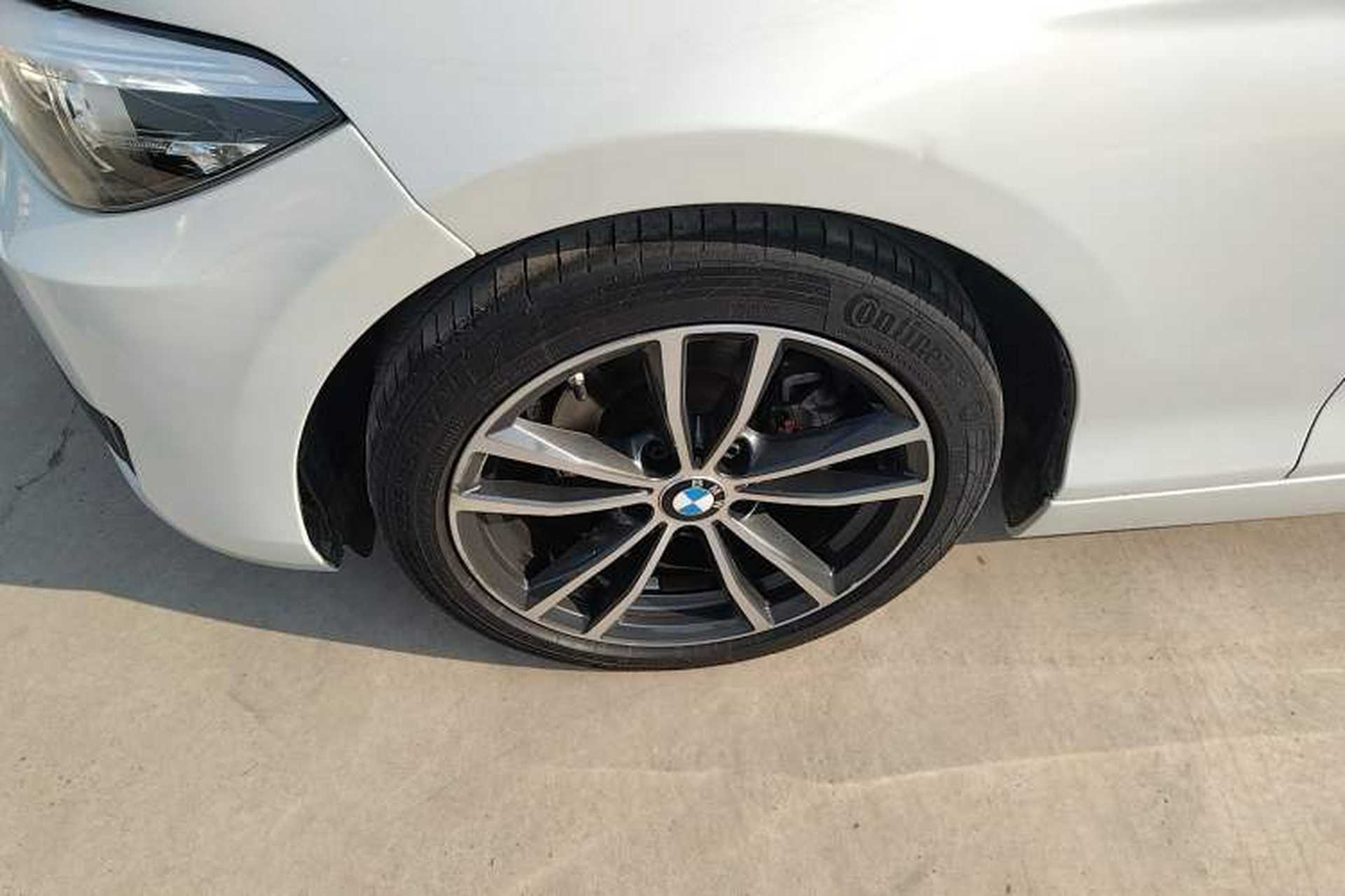 Used BMW 2 Series 2018 220i Convertible Coupe Sports Design Package Exterior 4