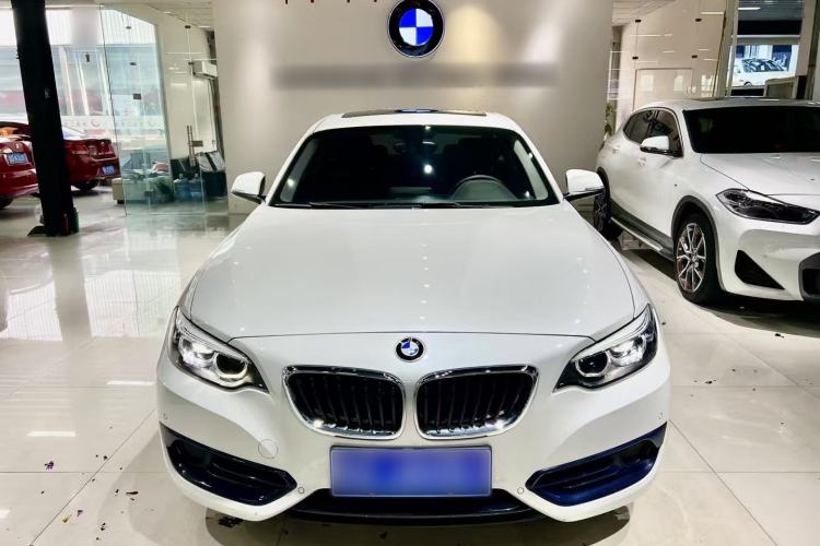 Used BMW 2 Series 2018 220i Sport Design Package Exterior 5