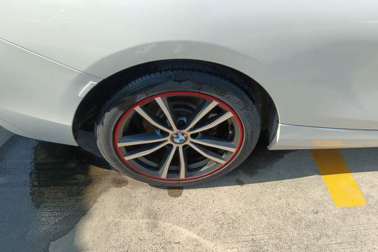 Used BMW 2 Series 2018 220i Sport Design Package Exterior 5