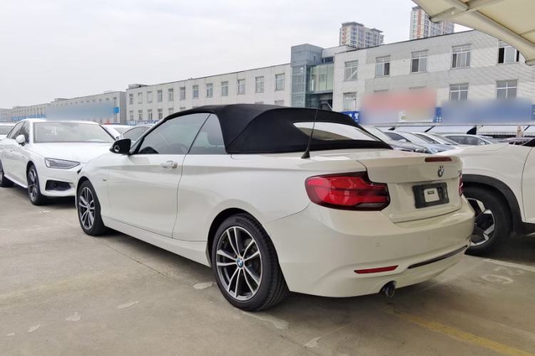 Used BMW 2 Series 2018 220i Convertible Coupe Sports Design Package Exterior 5