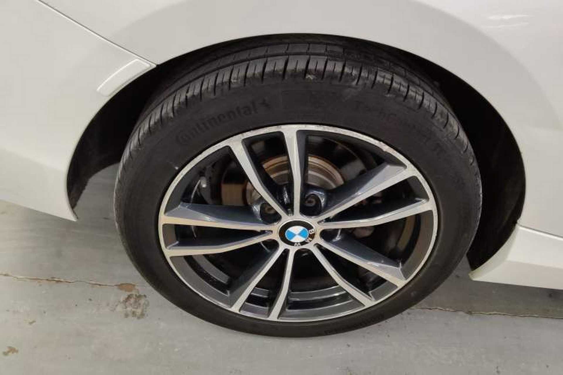 Used BMW 2 Series 2018 220i Convertible Coupe Sports Design Package Exterior 5