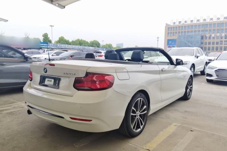 Used BMW 2 Series 2018 220i Convertible Coupe Sports Design Package Exterior 6