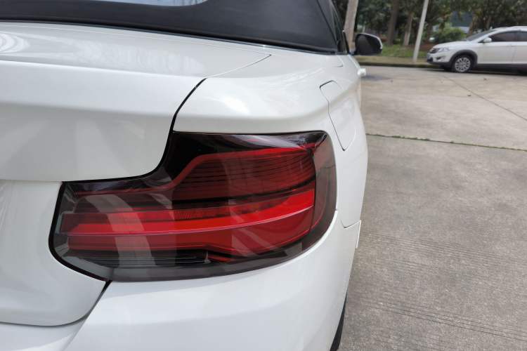 Used BMW 2 Series 2018 225i Convertible Coupe M Sport Edition Exterior 8