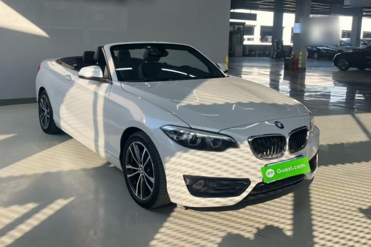 Used BMW 2 Series 2018 220i Convertible Coupe Sports Design Package Exterior 8