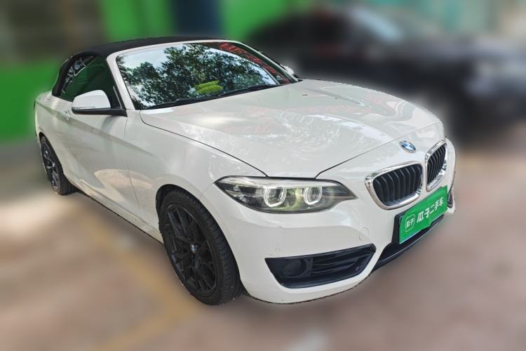 Used BMW 2 Series 2018 220i Convertible Coupe Sports Design Package Front Right 45 Deg