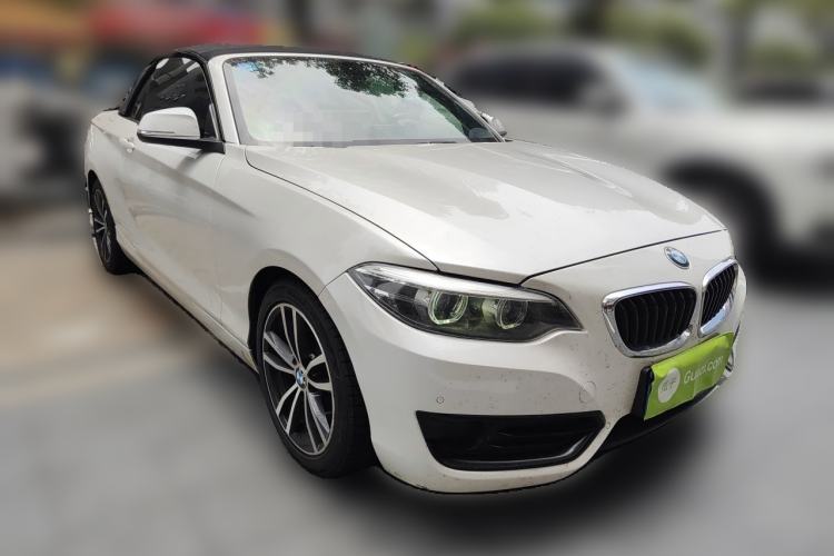 Used BMW 2 Series 2018 220i Convertible Coupe Sports Design Package Front Right 45 Deg