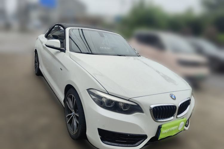Used BMW 2 Series 2018 220i Convertible Coupe Sports Design Package Front Right 45 Deg
