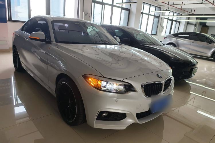 Used BMW 2 Series 2018 225i M Sport Front Right 45 Deg