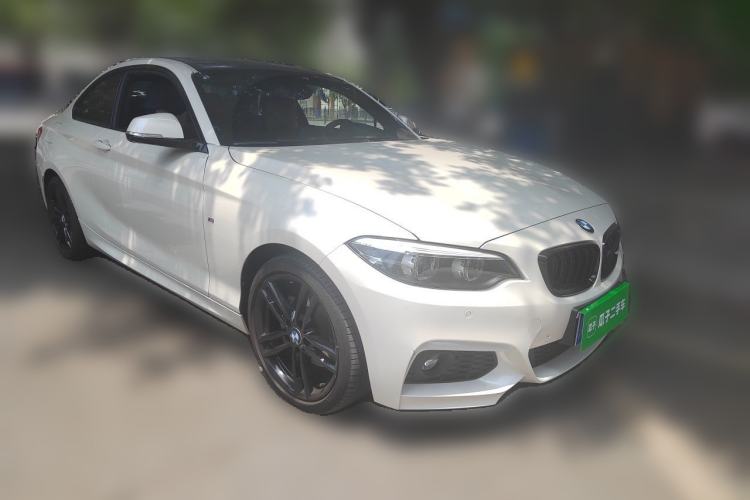 Used BMW 2 Series 2018 225i M Sport Front Right 45 Deg