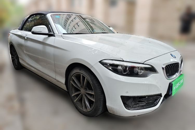 Used BMW 2 Series 2018 220i Convertible Coupe Sports Design Package Front Right 45 Deg