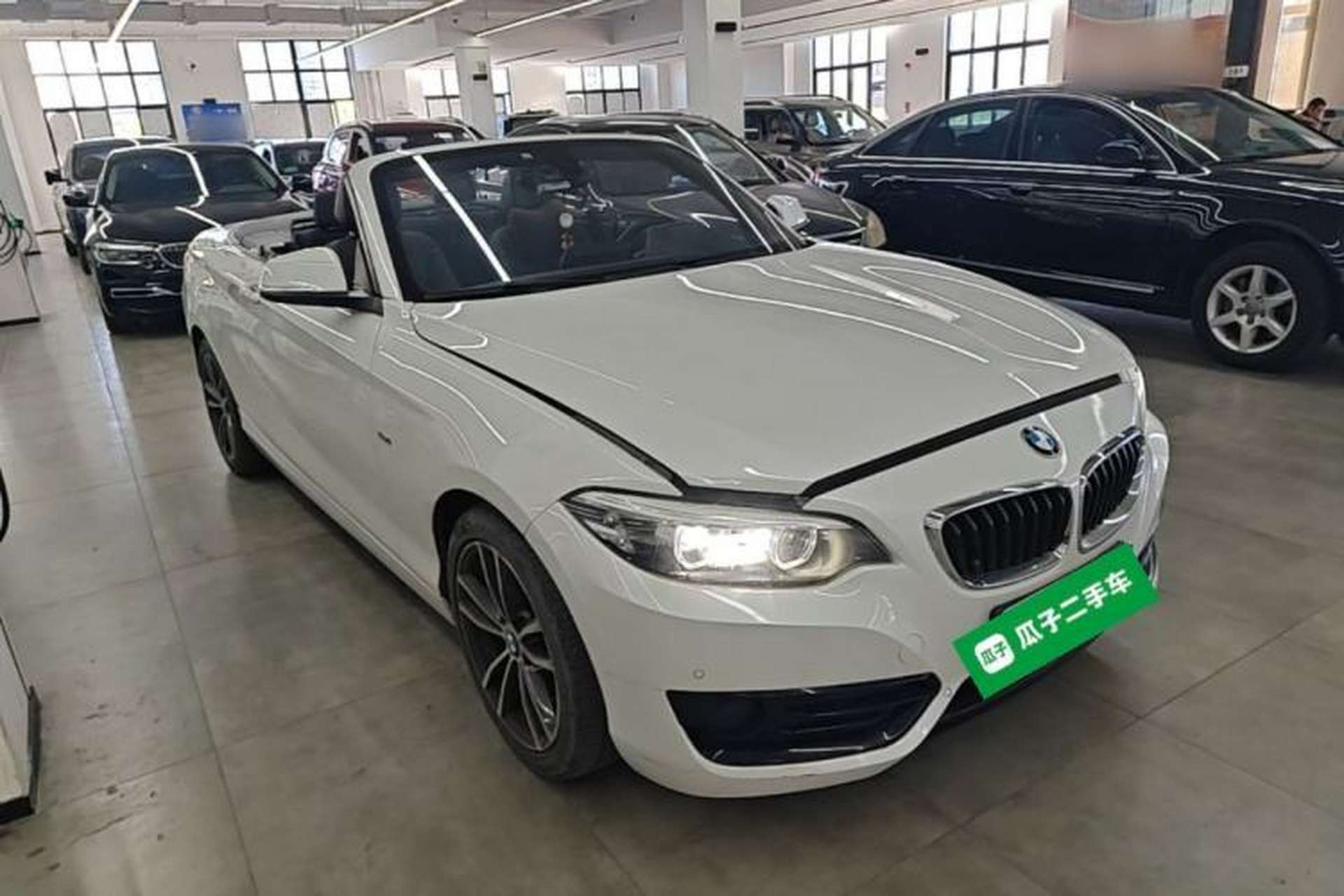 Used BMW 2 Series 2018 220i Convertible Coupe Sports Design Package Front Right 45 Deg