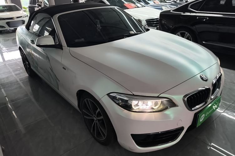 Used BMW 2 Series 2018 220i Convertible Coupe Sports Design Package Front Right 45 Deg