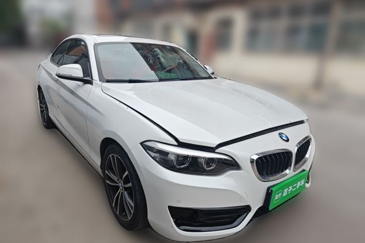 Used BMW 2 Series 2018 220i Sport Design Package Front Right 45 Deg