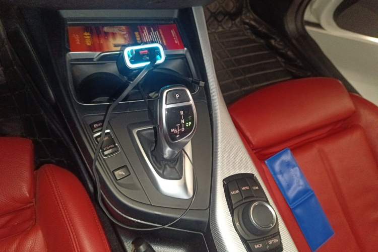 Used BMW 2 Series 2018 225i Convertible Coupe Luxury Model M Sport Package Gear Lever