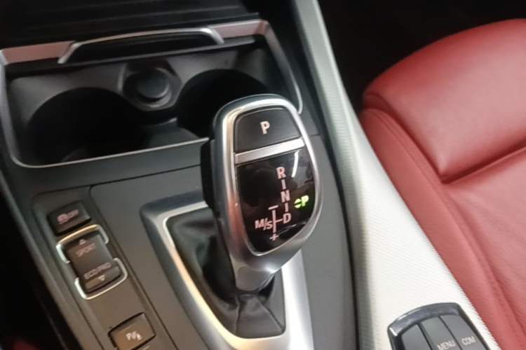 Used BMW 2 Series 2018 225i Convertible Coupe Luxury Model M Sport Package Gear Lever