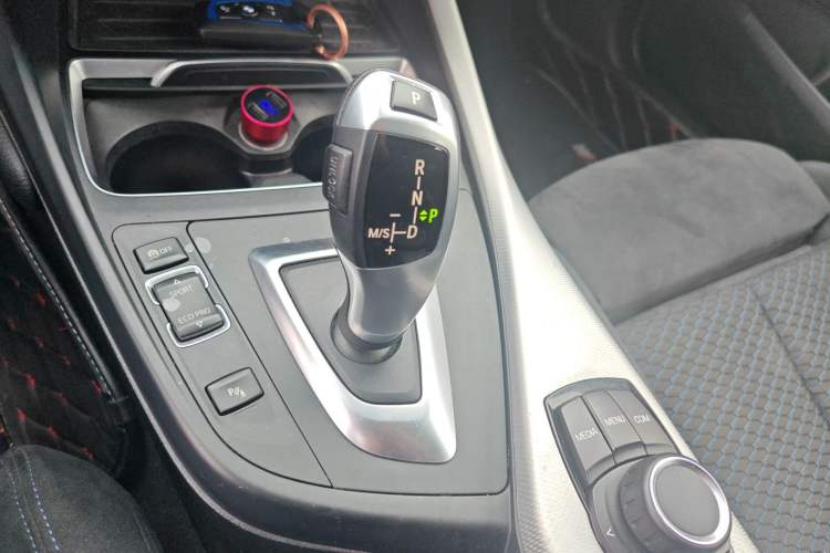 Used BMW 2 Series 2018 225i M Sport Gear Lever