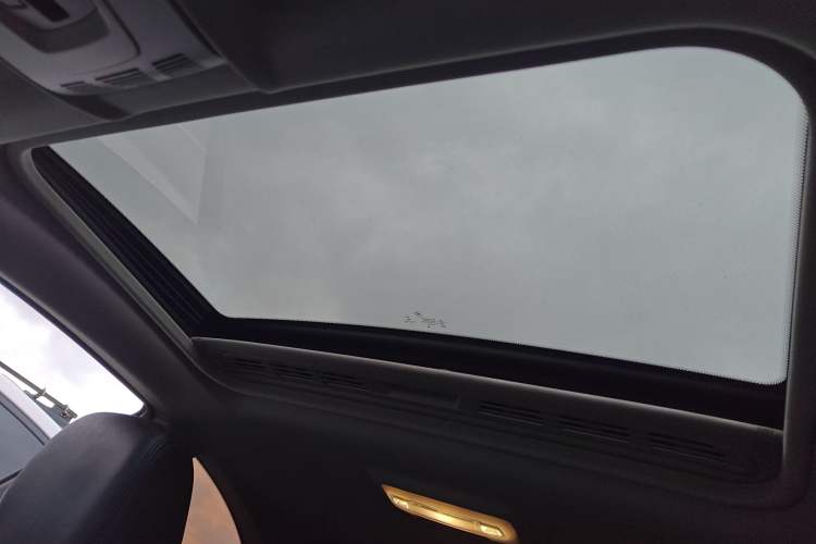 Used BMW 2 Series 2018 220i Sport Design Package Headliner