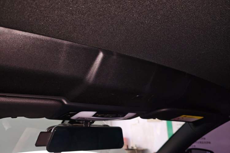 Used BMW 2 Series 2018 220i Convertible Coupe Sports Design Package Headliner