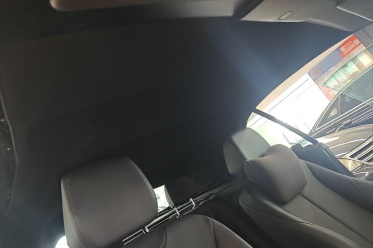 Used BMW 2 Series 2018 220i Convertible Coupe Sports Design Package Headliner