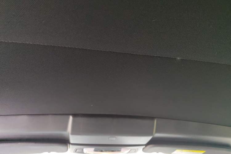 Used BMW 2 Series 2018 220i Convertible Coupe Sports Design Package Headliner