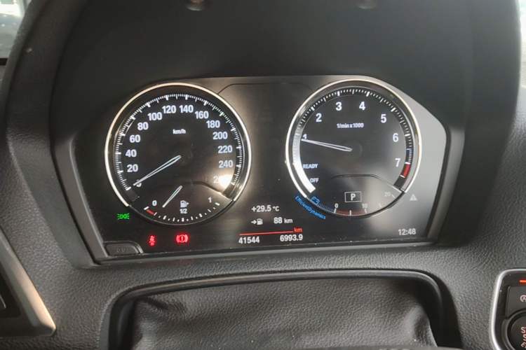 Used BMW 2 Series 2018 220i Convertible Coupe Sports Design Package Instrument Cluster