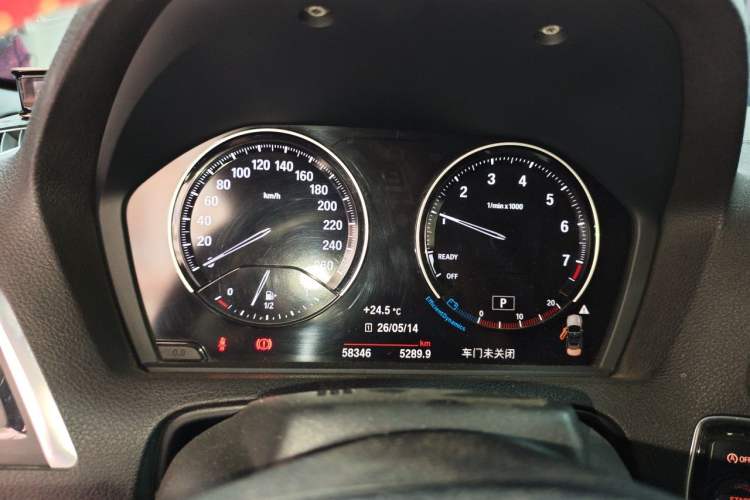 Used BMW 2 Series 2018 220i Convertible Coupe Sports Design Package Instrument Cluster