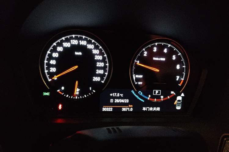 Used BMW 2 Series 2018 220i Convertible Coupe Sports Design Package Instrument Cluster