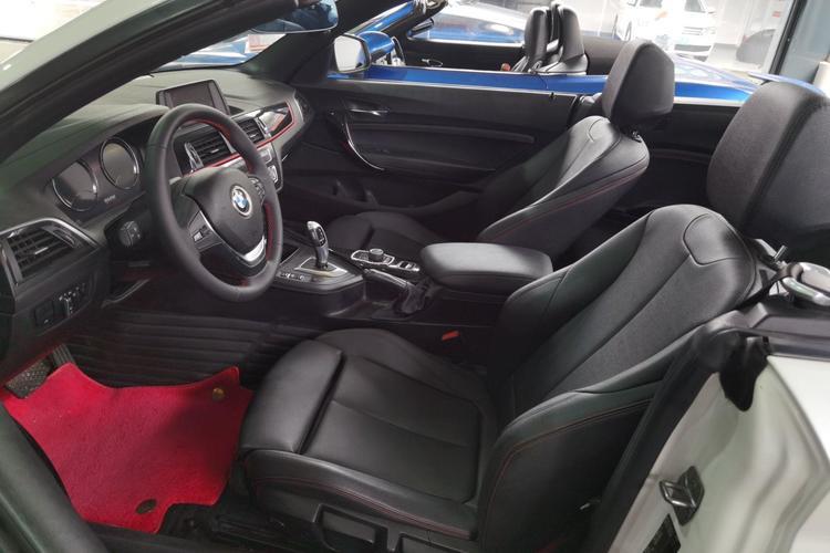 Used BMW 2 Series 2018 220i Convertible Coupe Sports Design Package Interior 2