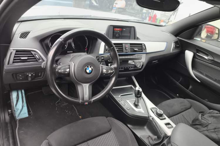 Used BMW 2 Series 2018 225i Convertible Coupe M Sport Edition Interior 2