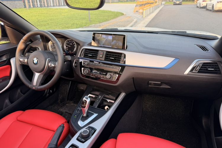 Used BMW 2 Series 2018 225i Convertible Coupe M Sport Edition Interior 2