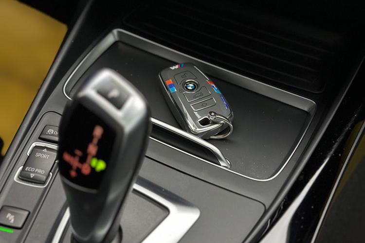 Used BMW 2 Series 2018 220i Sport Design Package Interior 3