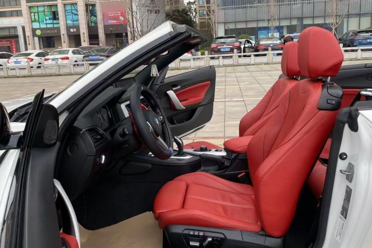 Used BMW 2 Series 2018 225i Convertible Coupe Luxury Model M Sport Package Interior 3